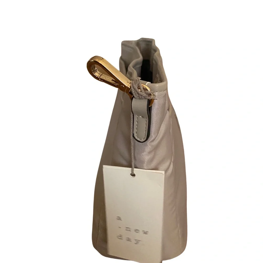 A new day Organizer bag